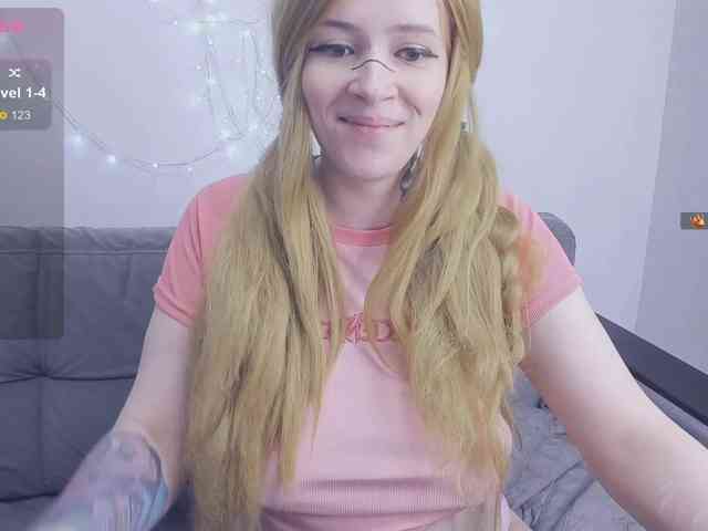 Polly_Wow webcam
