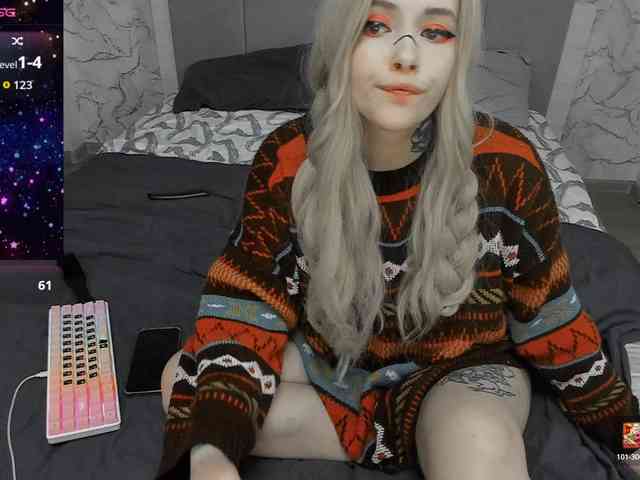 AlternativeGirl webcam