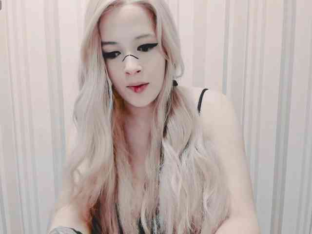 Polly_Jameson webcam