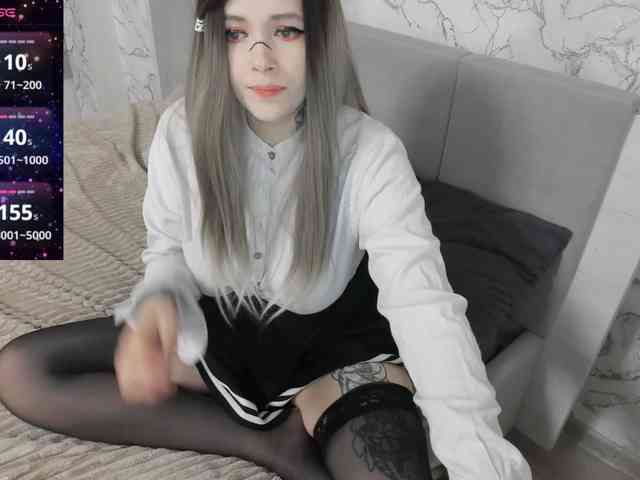 AlternativeGirl webcam