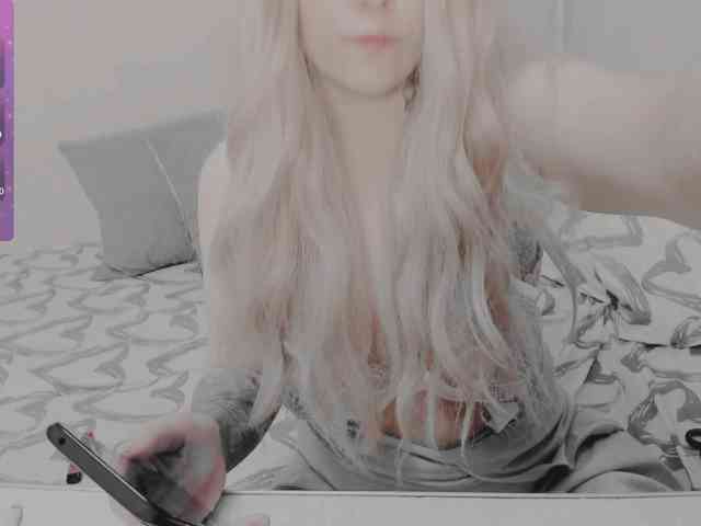 AlternativeGirl webcam