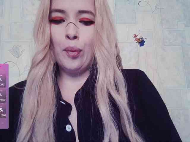 AlternativeGirl webcam