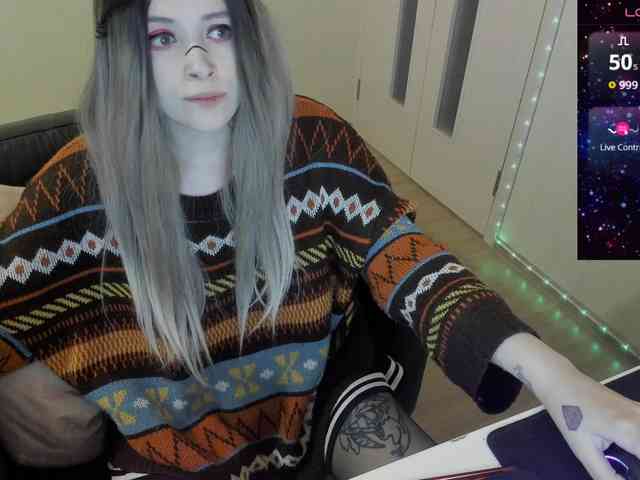 AlternativeGirl webcam