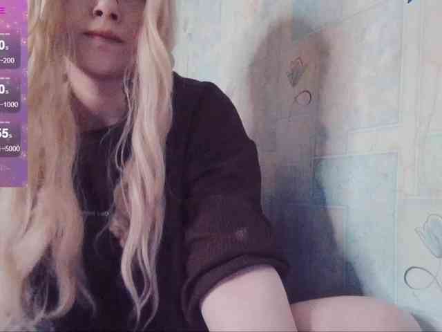 AlternativeGirl webcam