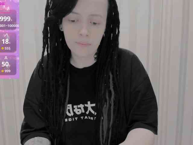 AlternativeGirl webcam