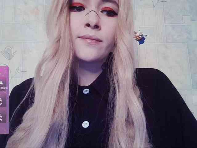 AlternativeGirl webcam