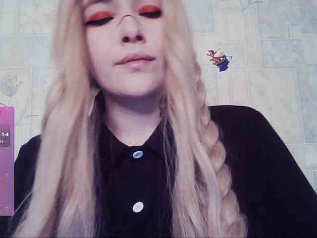 AlternativeGirl webcam