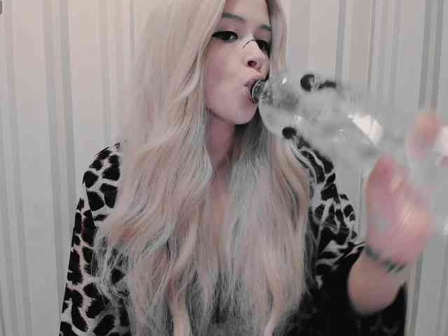 Polly_Jameson webcam