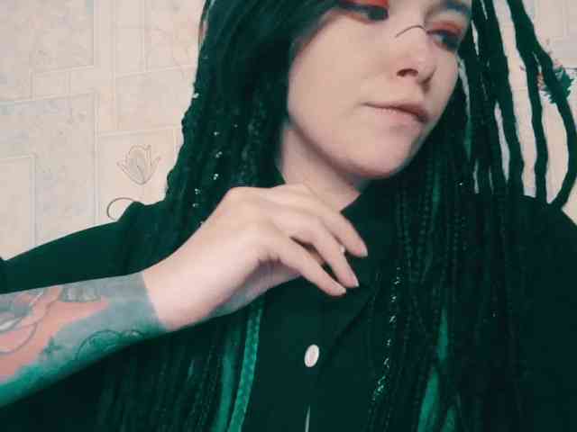 AlternativeGirl webcam