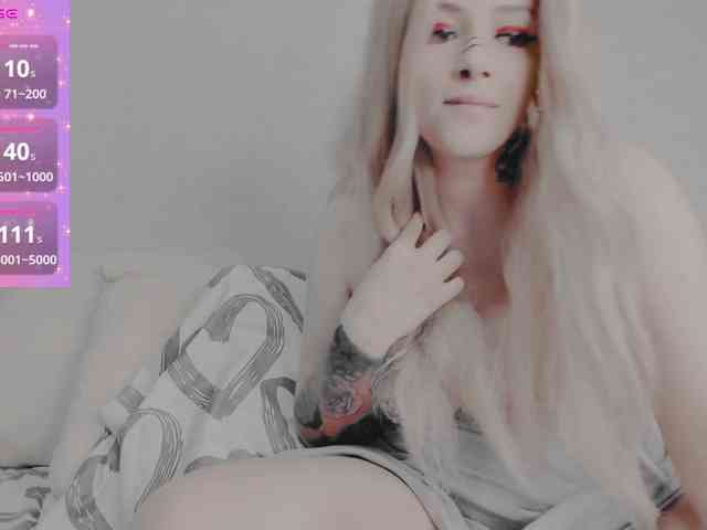 AlternativeGirl webcam