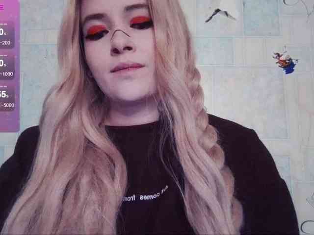 AlternativeGirl webcam