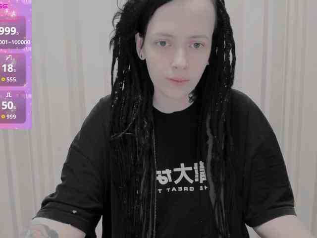 AlternativeGirl webcam