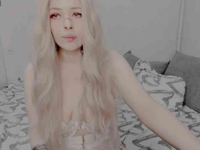 AlternativeGirl webcam