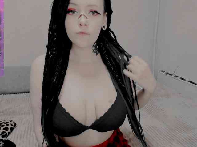 Polly_Jameson webcam