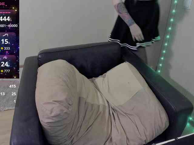 AlternativeGirl webcam