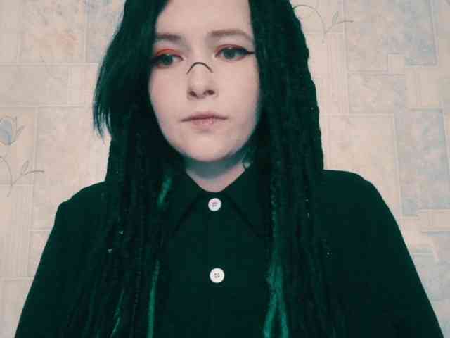 AlternativeGirl webcam