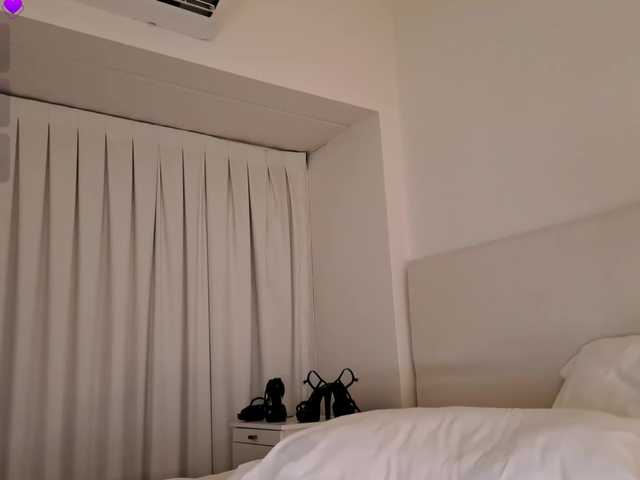  Bella-J chat room