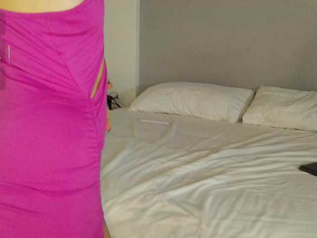 Bella-J's BongaCams show and profile