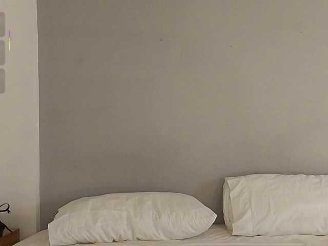 Bella-J's BongaCams show and profile