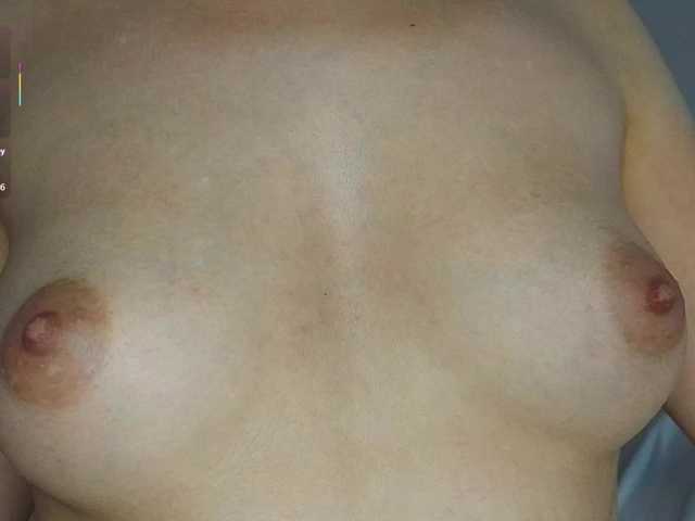 Bella-J's BongaCams show and profile