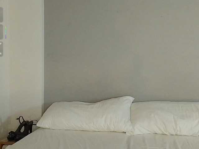 Bella-J's BongaCams show and profile