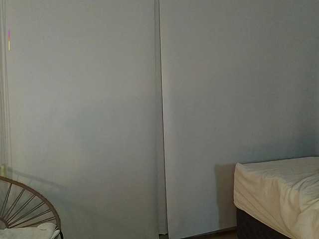 Bella-J's BongaCams show and profile