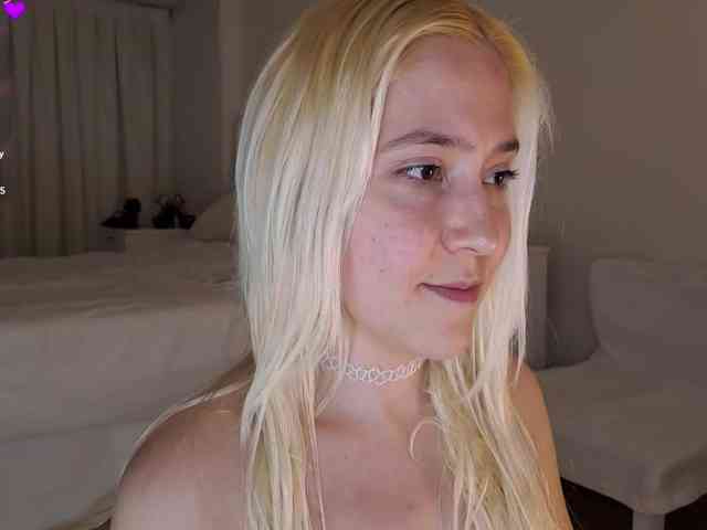 Bella_Byers webcam