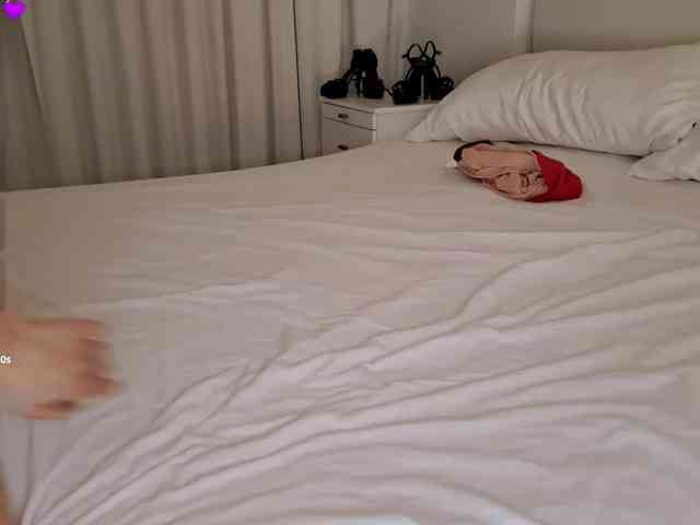 Bella_Byers webcam