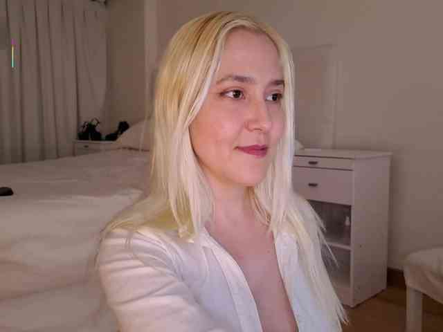 Bella_Byers webcam