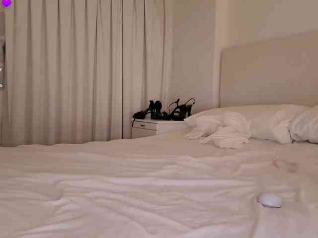 Bella_Byers webcam