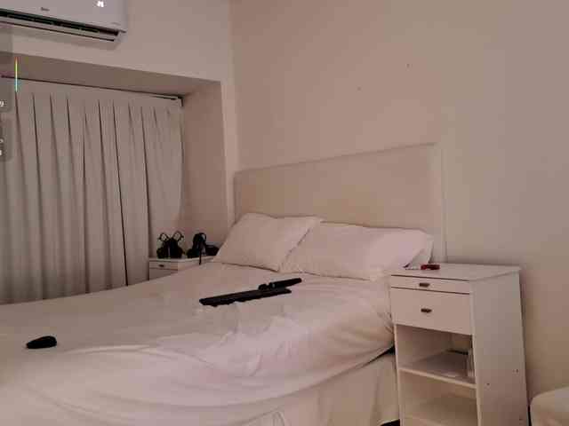 Bella_Byers webcam