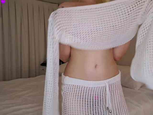 Bella_Byers webcam