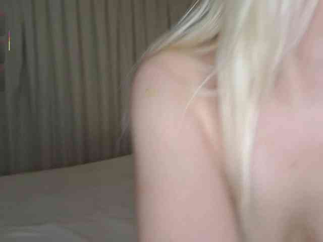 Bella_Byers webcam