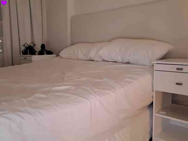 Bella-J Live Webcam on BongaCams