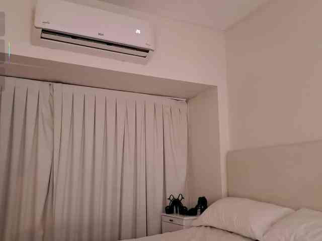 Bella_Byers webcam