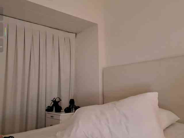 Bella_Byers webcam