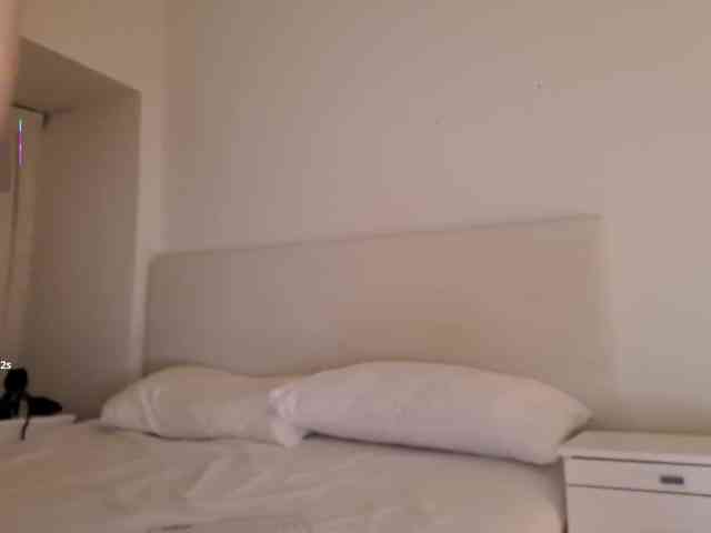 Bella_Byers webcam