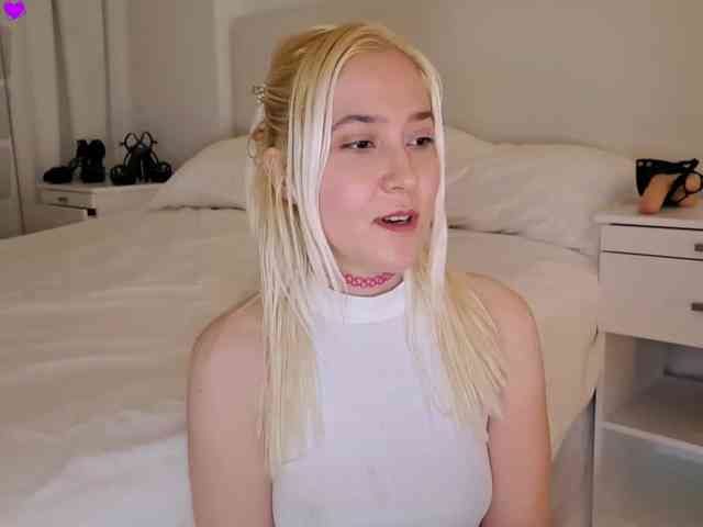 Bella_Byers webcam