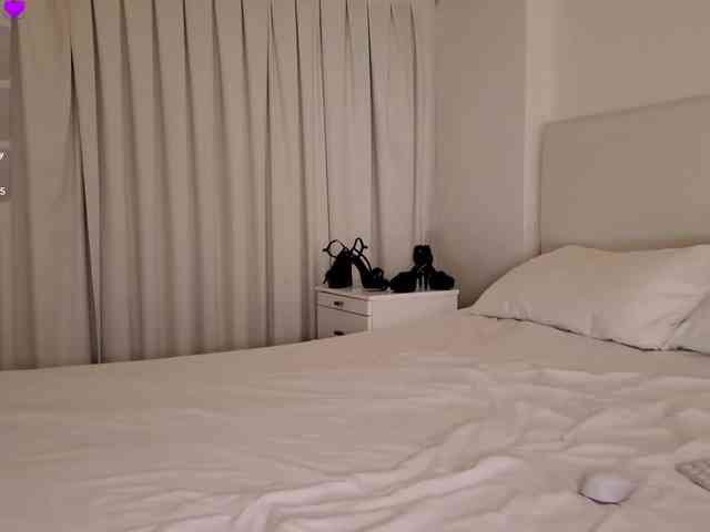 Bella_Byers webcam