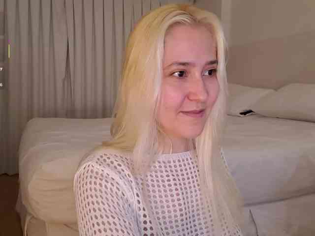 Bella_Byers webcam