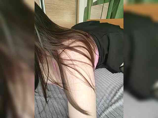 KissMyLipsXx webcam