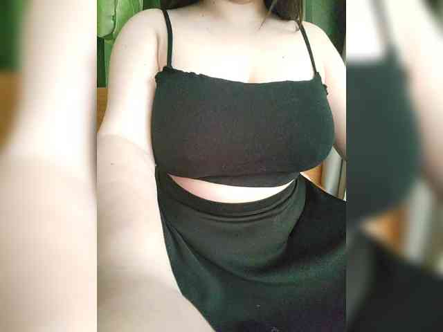 KissMyLipsXx webcam