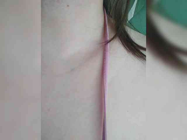 KissMyLipsXx webcam
