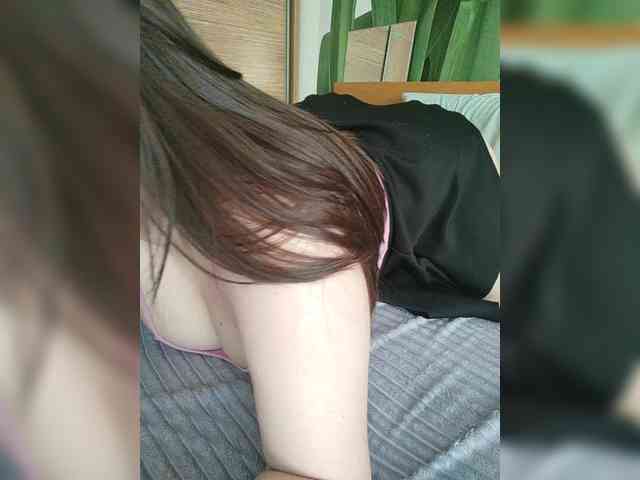 KissMyLipsXx webcam