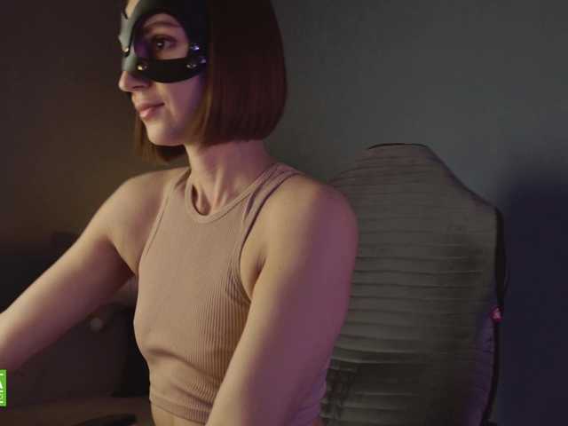 Jenniee's BongaCams show and profile