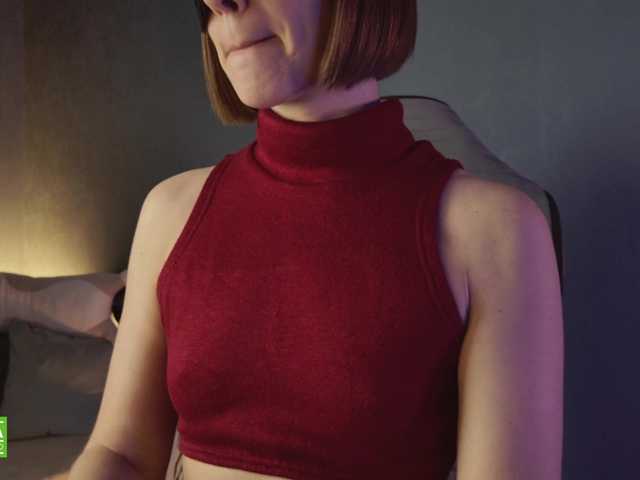 Jenniee's BongaCams show and profile