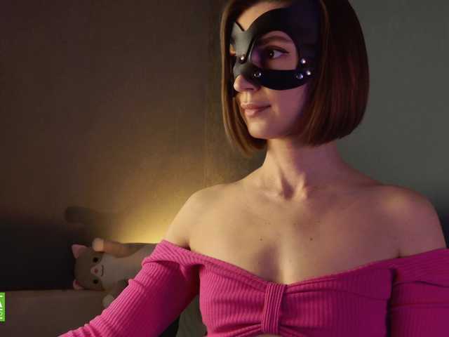 Jenniee's BongaCams show and profile