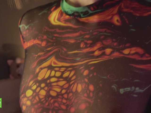 Jenniee's BongaCams show and profile