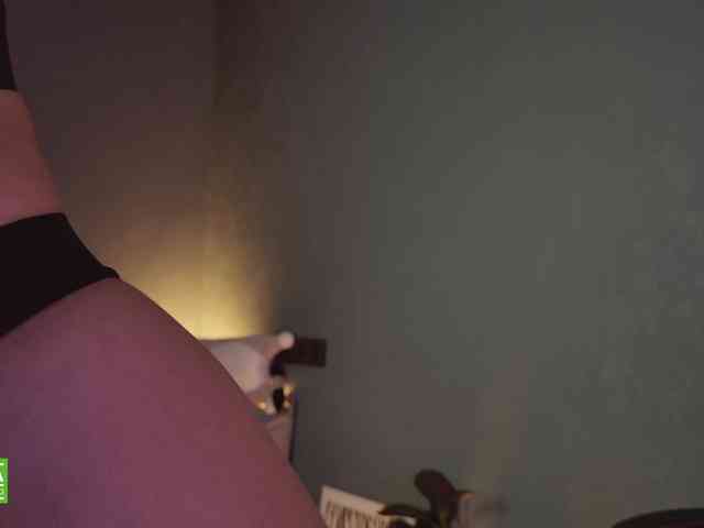 Jenniee webcam