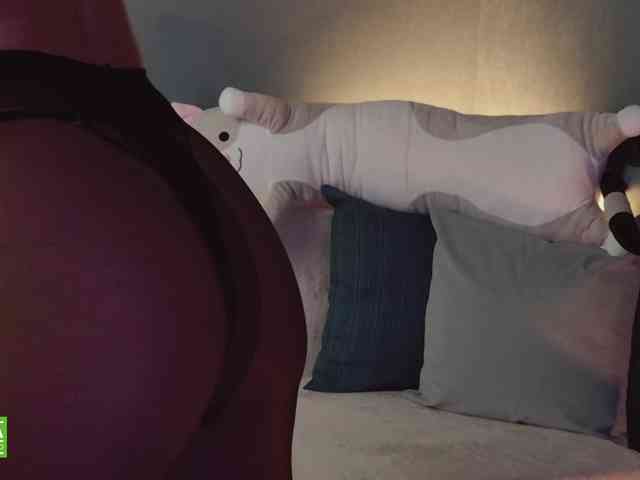 Jenniee webcam